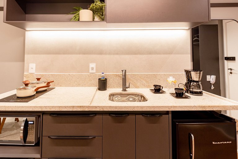 Studio Brooklin c/ Varanda, Academia e Market 24h