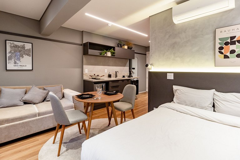 Studio Brooklin c/ Varanda, Academia e Market 24h