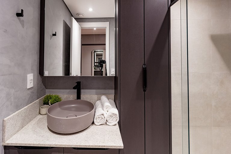 Studio Brooklin c/ Varanda, Academia e Market 24h