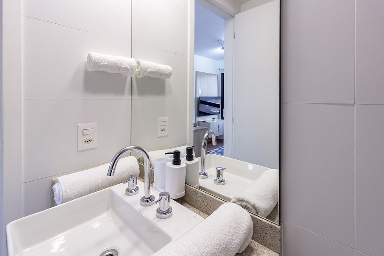 Apto 2 Quartos em Moema c/ Piscina e Coworking