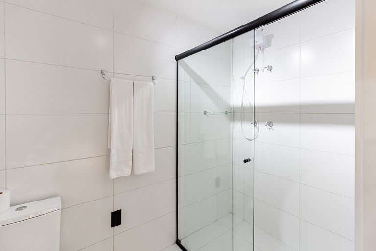 Conforto e elegância: Apt completo c/ cama queen