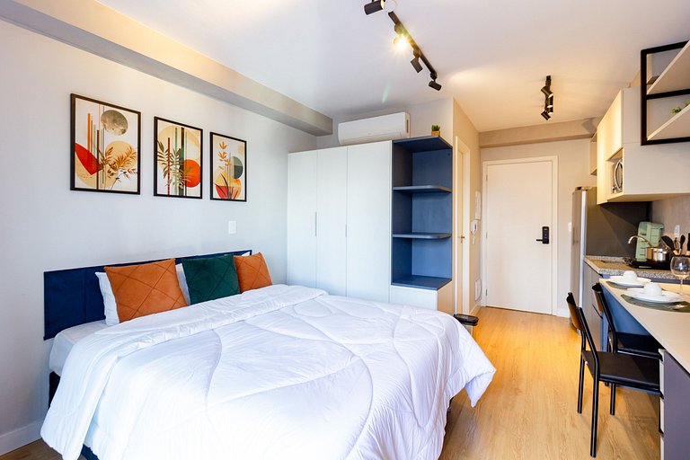 Studio em Pinheiros c/ Cama Queen e Piscina Rooftop