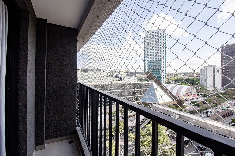 Studio em Pinheiros c/ Cama Queen e Piscina Rooftop