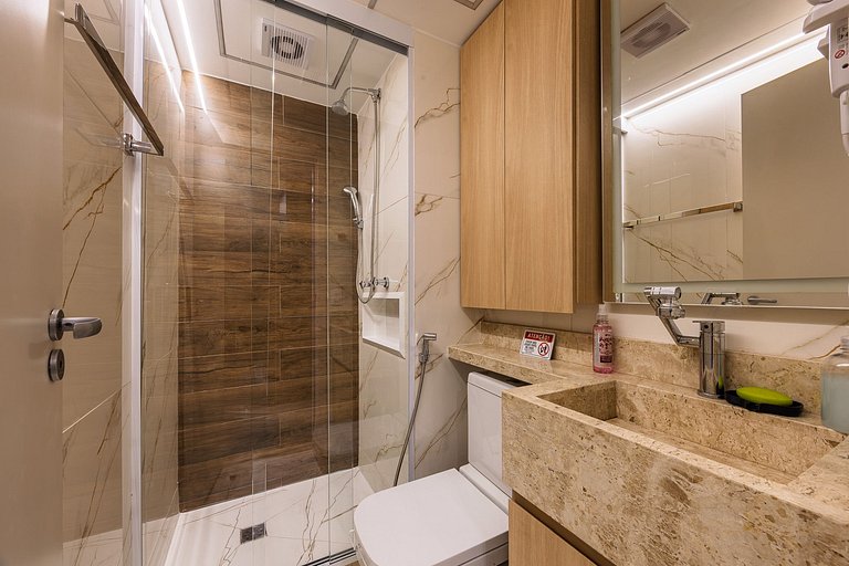Apto espaçoso e sofisticado com 2 quartos no RJ